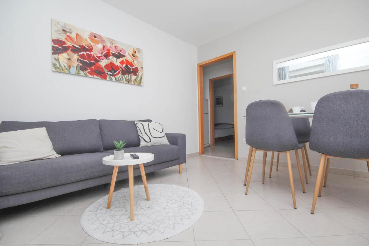 Family Petrov Apartments Vodice Eksteriør billede