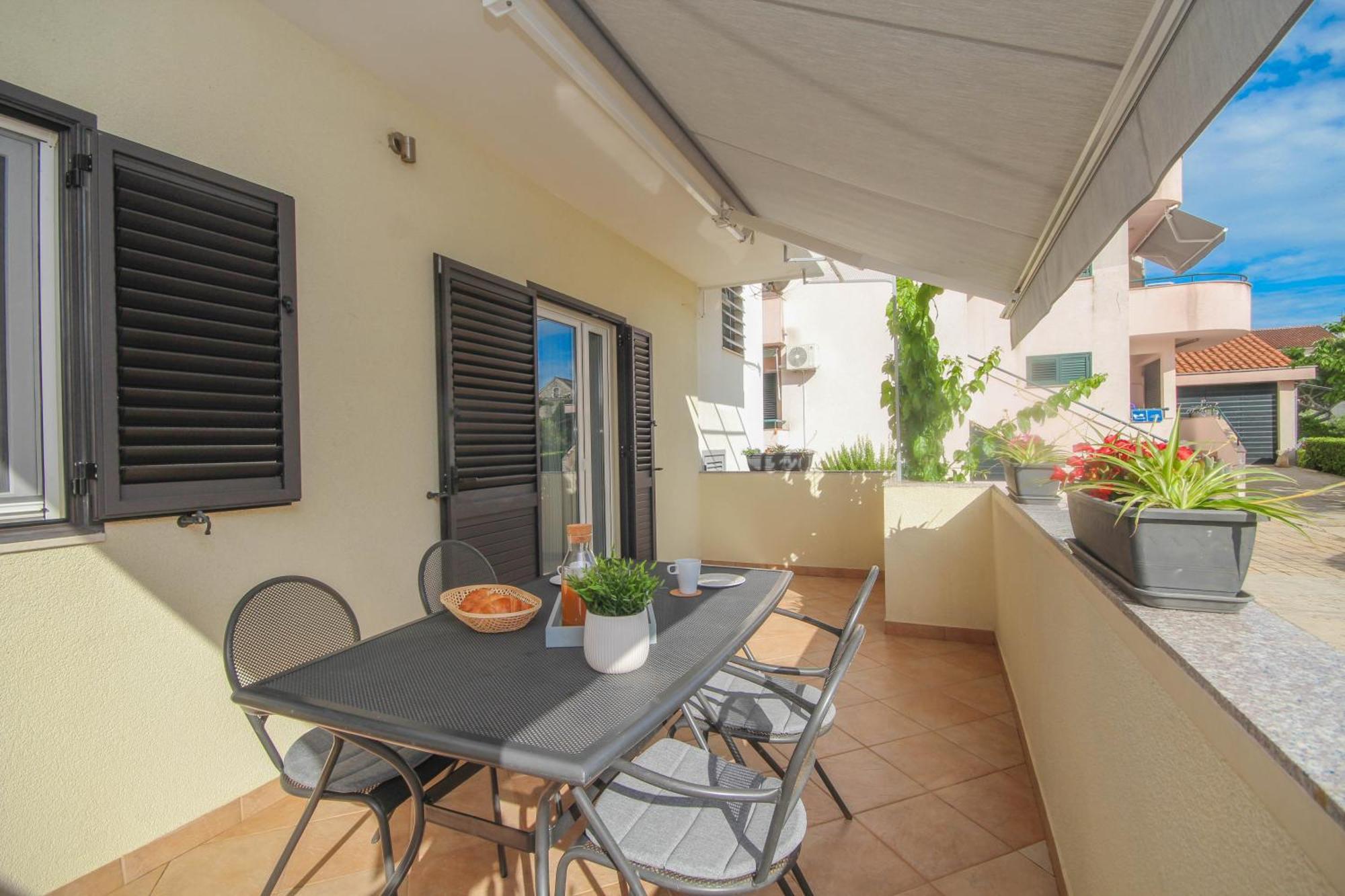 Family Petrov Apartments Vodice Værelse billede