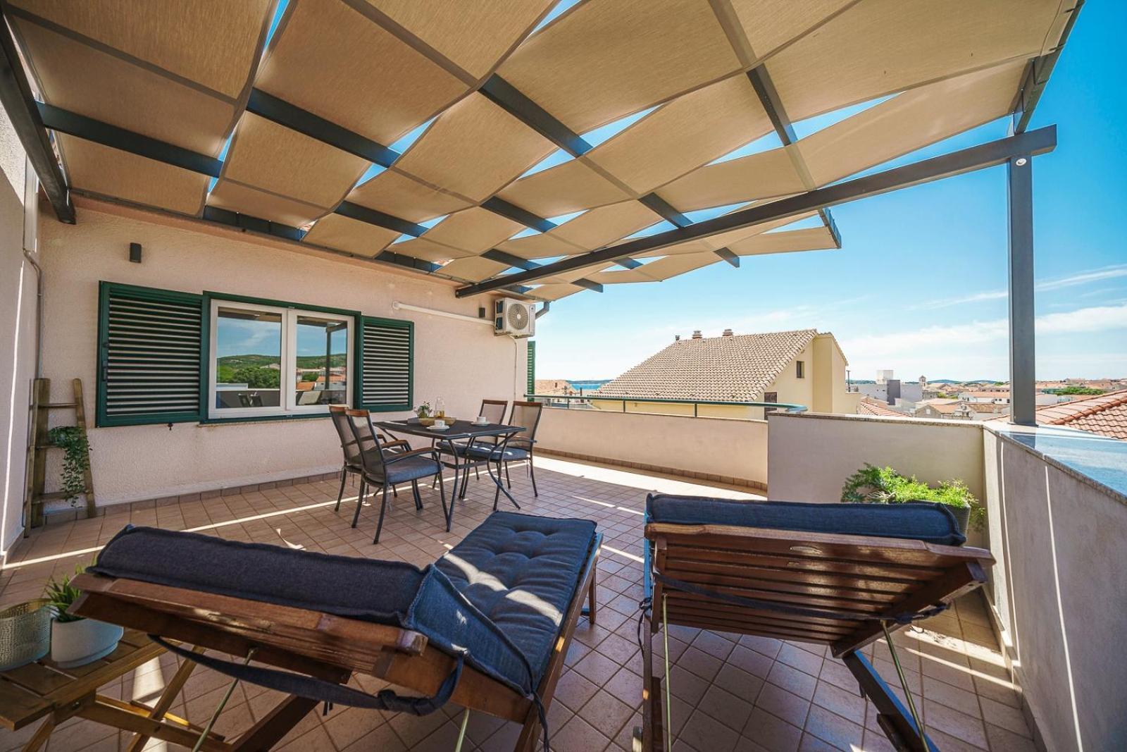 Family Petrov Apartments Vodice Eksteriør billede
